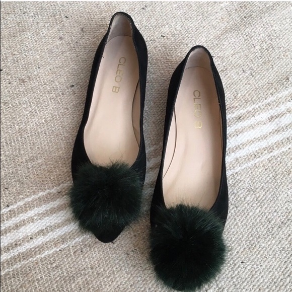 NWOT ANTHROPOLOGIE Audrey Pom Pom Flat Size 6 - Picture 2 of 7